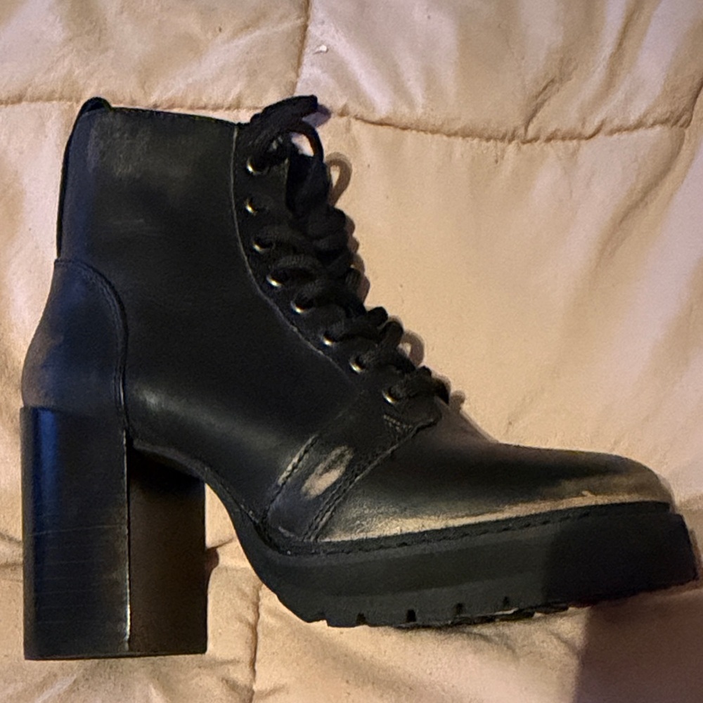 Steve Madden Black Lace Up Chunky Boots